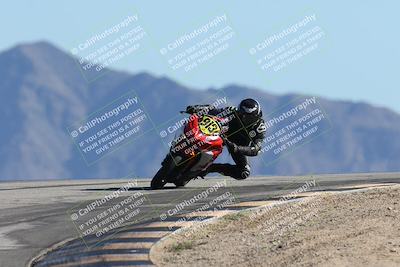 media/Dec-07-2025-CVMA (Sun) [[3e7d2de5dc]]/Race 5-Formula UL-CVMA Hooligans-American Thunder/